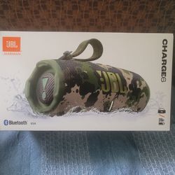 JBL Charge 6