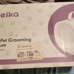Pet Grooming Kit And Vacuum 