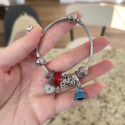 PANDORA bracelet with charms