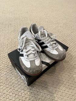 Adidas Big Kids Soccer Sambas - Size 3.5