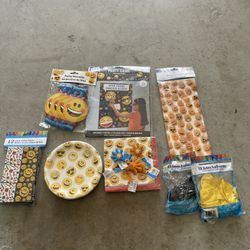 Emoji Birthday Decor