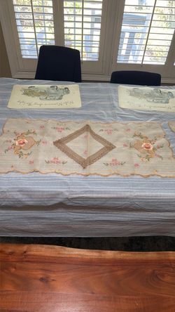 Vintage Embroidered Floral Linen Table Runner