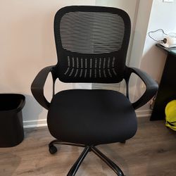 Barely Used office Chair! 