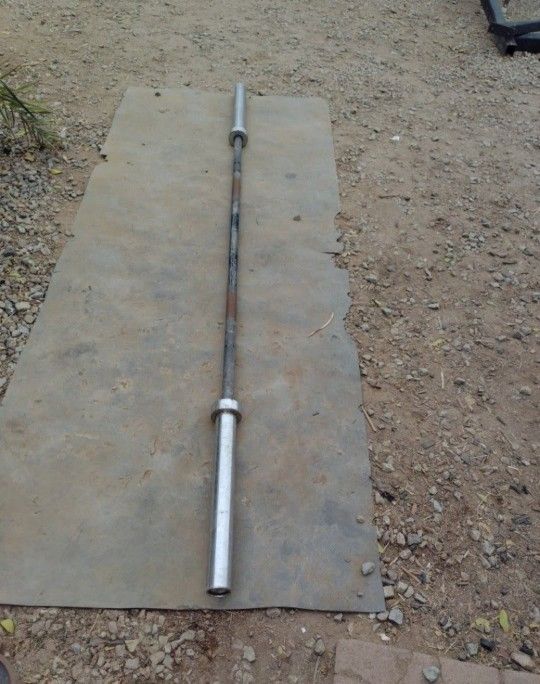 E.T.E  45lb Olympic Barbell 