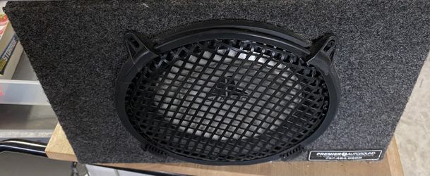 10in JL Audio W0 In Sealed Box