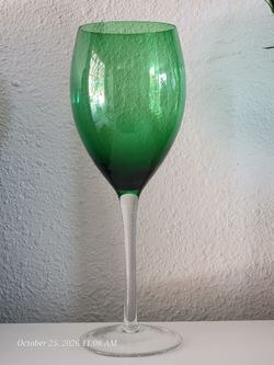 Lennox Holiday Gems Emerald Green Wine Glass-single glass.