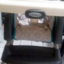 Graco SimpleSwitch 2-in-1 High Chair and Booster