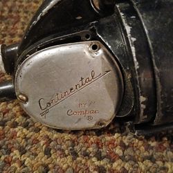 VINTAGE FISHING REEL