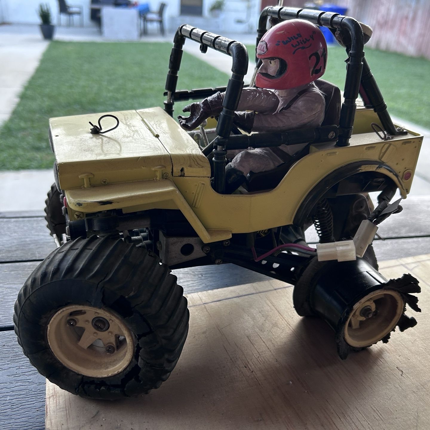 Vintage original Tamiya 1/10 RC Wild Willy M38 Jeep For Parts for