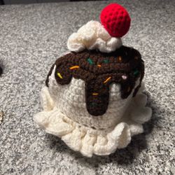 Crochet Ruffle Sundae Hat