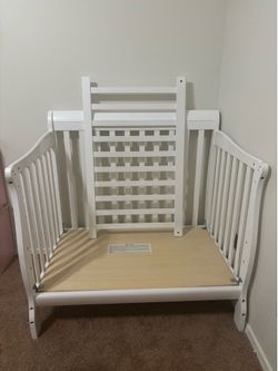 Dream On Me, Aden 4-in-1 Mini Crib, White finish