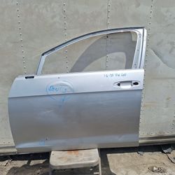2015-2020 Volkswagen Golf Front Door Lh Side Driver Side