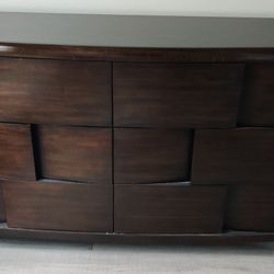 King Bed set With Night Stands, Dresser, Entertainment Center
