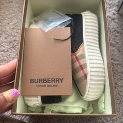 Burberry Baby Shoes Size 23