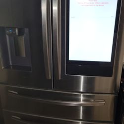 SAMSUNG  SMART HUB COUNTER DEPTH REFRIGERATOR NEW COMPRESSOR INSTALLED WORKS GREAT CAN DELIVER ANYWHERE 