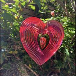 Spinning Red Heart For Outdoors Decor 