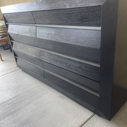 Real Wood Dresser (Pinnacle)