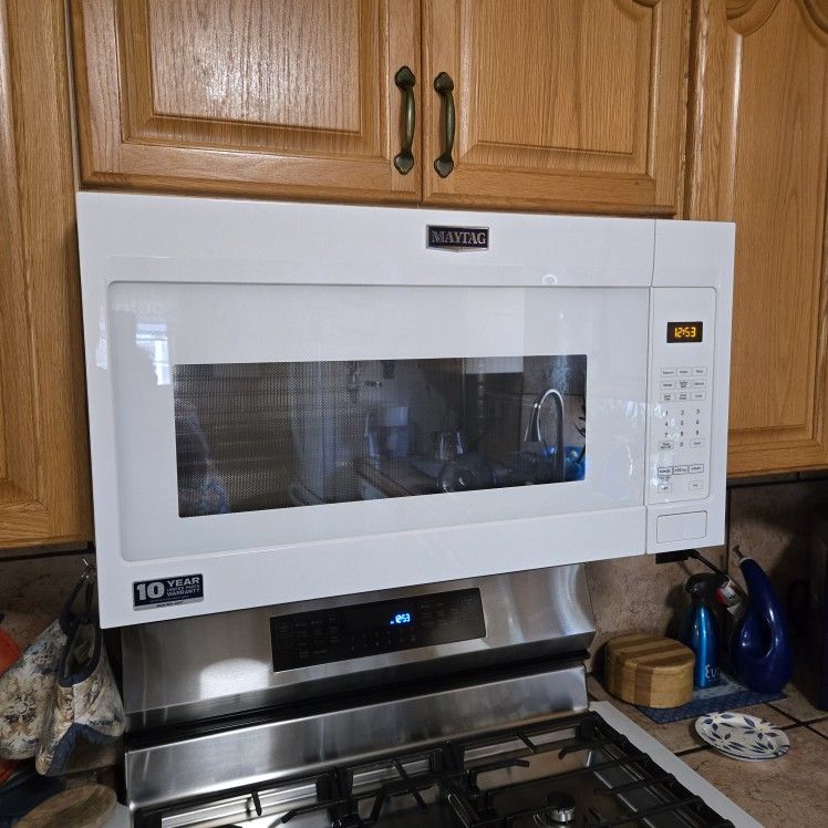 Microwave -Maytag