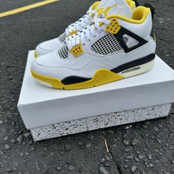 Jordan 4 Vivid Sulfur Sz 12w(10.5m)11w(9.5m)9.5w(8m)🔥🔥🔥