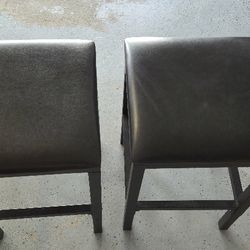 2x Counter Height Stool