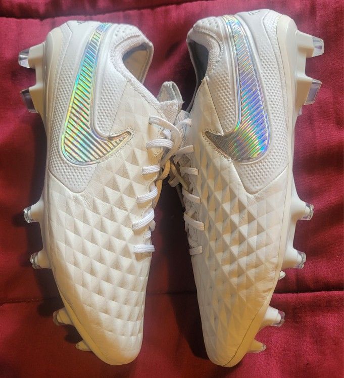 Brand New RARE Nike Tiempo Legend Elite FG White Platinum AT5293
