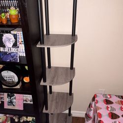 Corner Shelves 