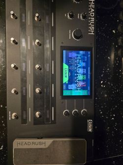 Headrush eleven  expanded pedalboard