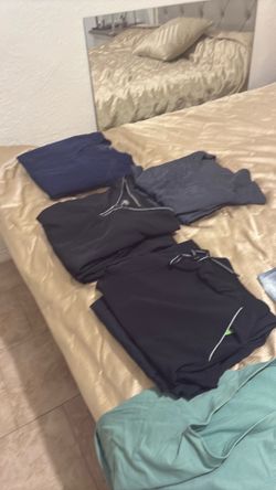 Scrubs/ top and bottom