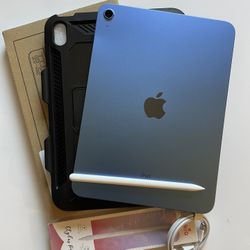 Apple iPad 10th Generation (2022) 64GB with stylus pen,  Keyboard and case 