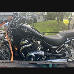 2200 Miles 2006 Suzuki 800 Cc Intruder C50 like new