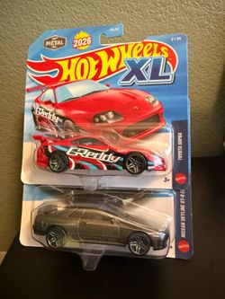 Hotwheels XL Toyota Supra & Nissan Skyline GT-R (BNR32)