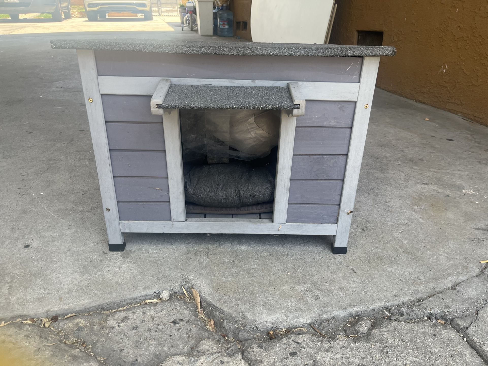 Dog House