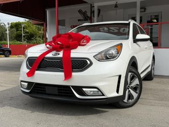 2017 KIA NIRO LX
