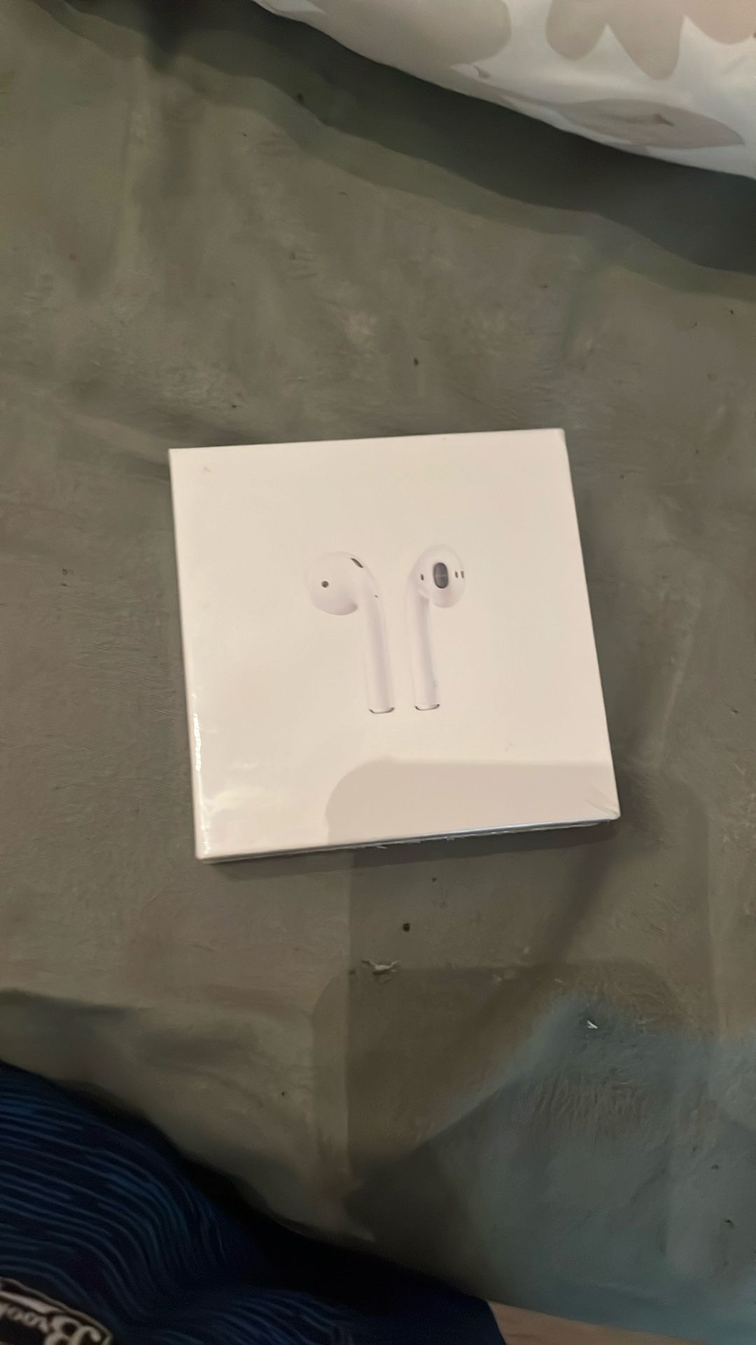 AirPods