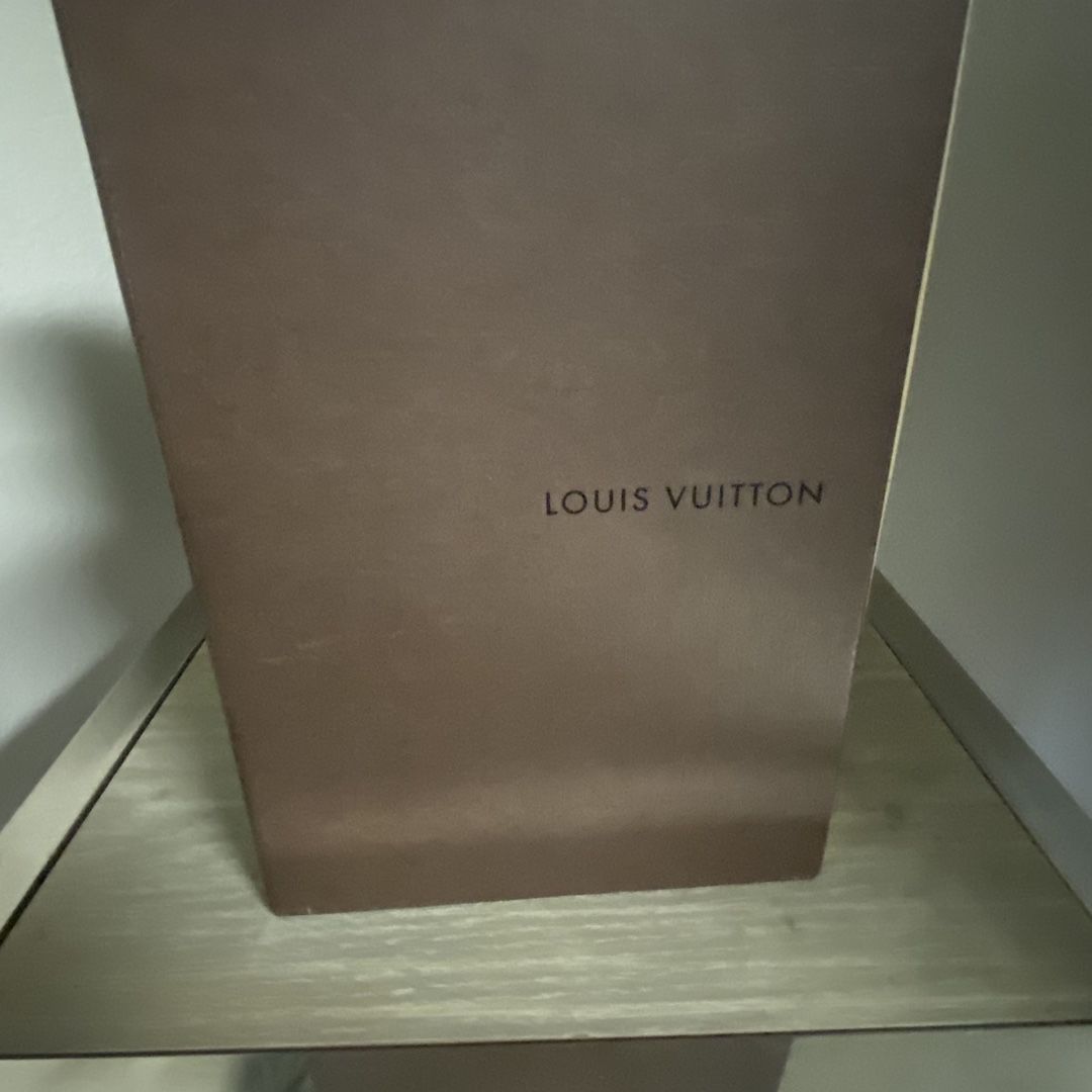 LV Box for Sale in Las Vegas, NV - OfferUp