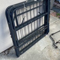 Metal Folding Bed Frame , Heavy Duty