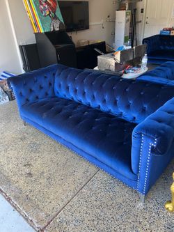 $200 for all 4 , 2 large 2 small blue suede couches these are from a hookah lounge so some has a couple small wholes but in great condition take them