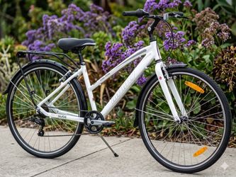 Infinity Boss Three City Commuter Bike