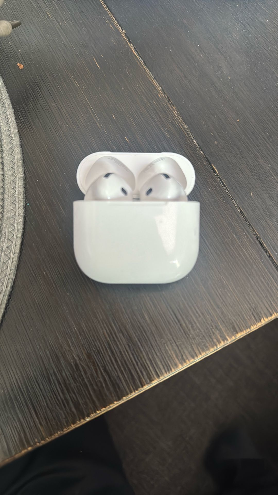 airpods 4 noise cancellation