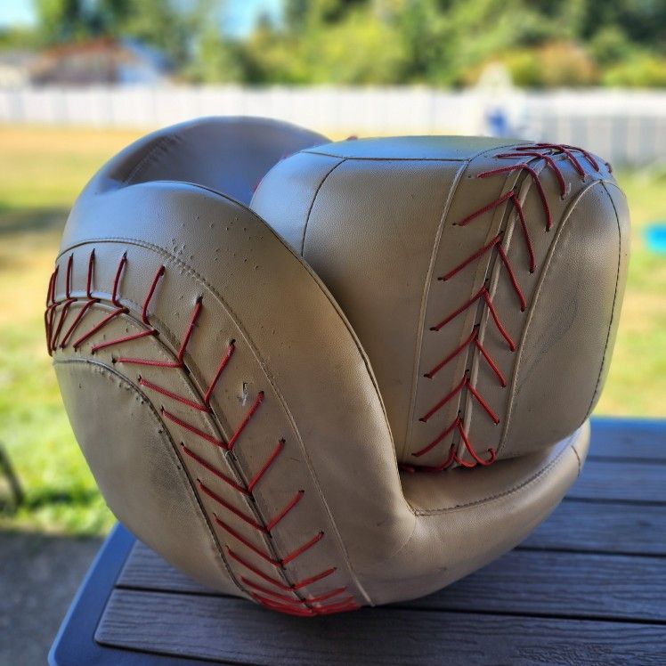 Kid Baseball Chair with Ottoman