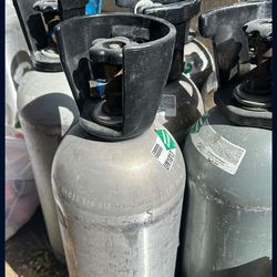 CO2 Tanks UN1013 Carbon Dioxide Tanks 20 Gallons  