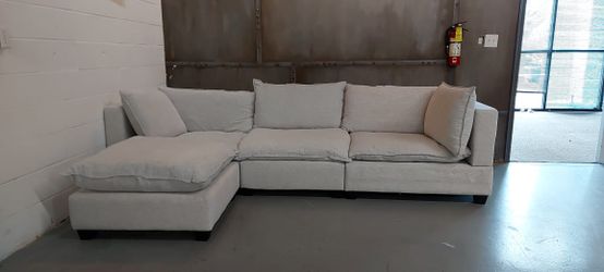 MODERN CLOUD SECTIONAL IN GRAY