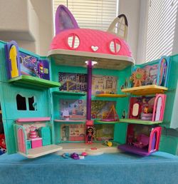 Gabby doll house