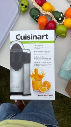 Cuisinart citrus juicer brand new