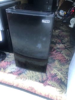 Mini refrigerator