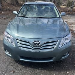 Toyota Camry XLE 