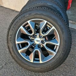 2026 OEM ORIGINAL TAKEOFFS CHEVY SILVERADO RST 20 INCH HAVE TPMS SENSORS TIRES ROCKY MOUNTAIN ALL-TERRAIN NEW 99.99 % DOT 4025 $ 1499 