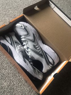 Men’s running shoes