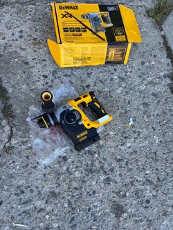 DeWalt XR 20V SDS Rotary Hammer DCH273B