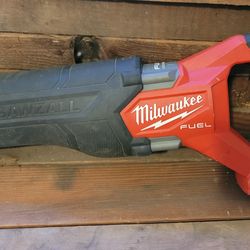 Milwaukee 2821-20 M18 fuel reciprocating saw ( sawzall  )